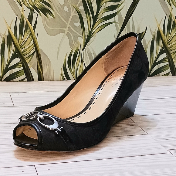Coach Black Open Toe Wedge Shoes, Size 6 - Picture 5 of 10